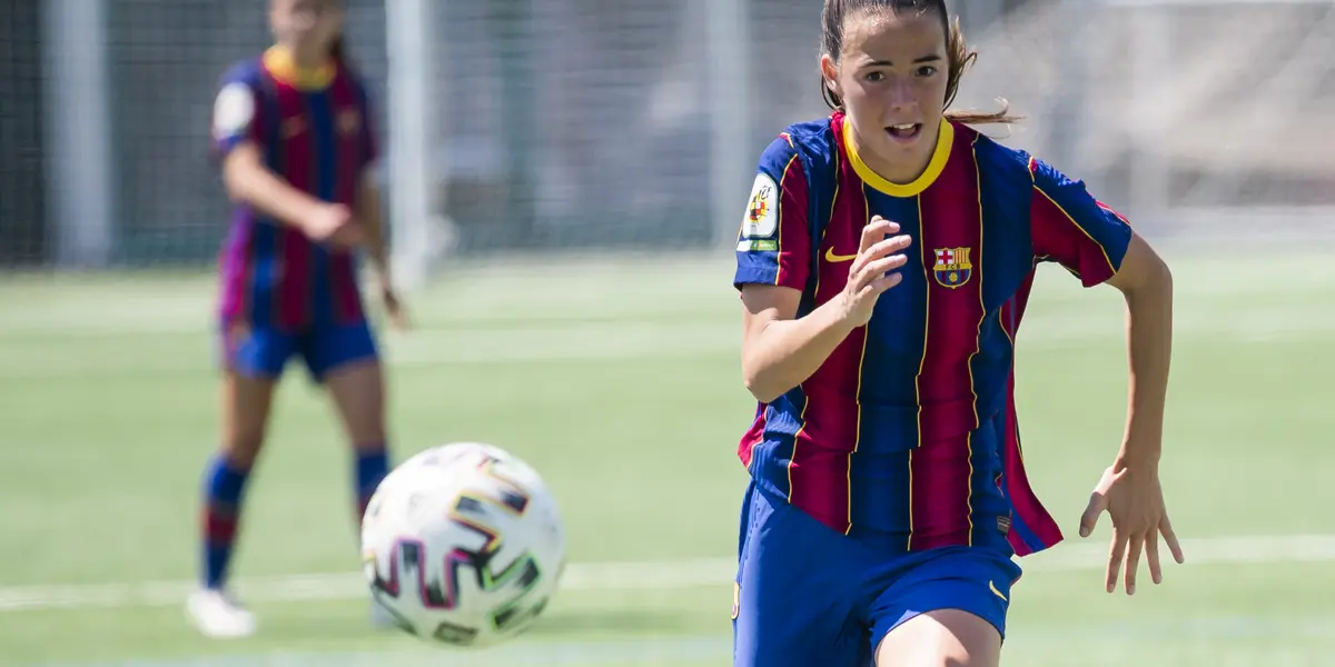 El Fútbol Club Barcelona Femenino no solo cuenta con la mejor jugadora del mundo Alexia Putellas sino que tiene uno de los mejores proyectos a futuro del fútbol español, María Pérez Rabaza. Jugadora de características muy similares a las de Alexia.