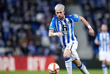 El futbolista belga rechazó las ofertas varios de los animadores de LaLiga y está cerca de ampliar su contrato, con la Real Sociedad. A la espera del OK del Manchester United.