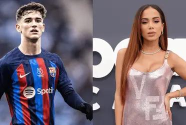 El futbolista blaugrana estuvo junto a la reconocida artista.