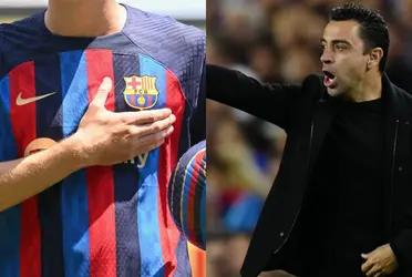 El futbolista blaugrana quiere jugar en una sola posición, pero Xavi lo dejó en claro.