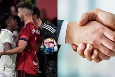 El futbolista brasileño estuvo en la polémica de la noche en Sevilla.