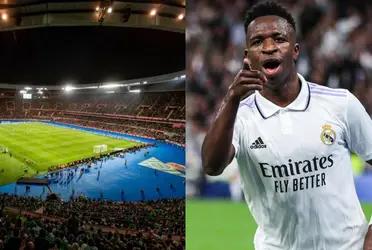 El futbolista brasileño vivió algo que recibe en todos los campos de juego.