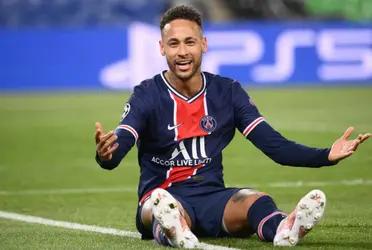 El futbolista del PSG se compró una mansión de 3 millones en Alphaville, San Pablo, y tiene siete suites, ascensor panorámico y garaje para 20 autos.