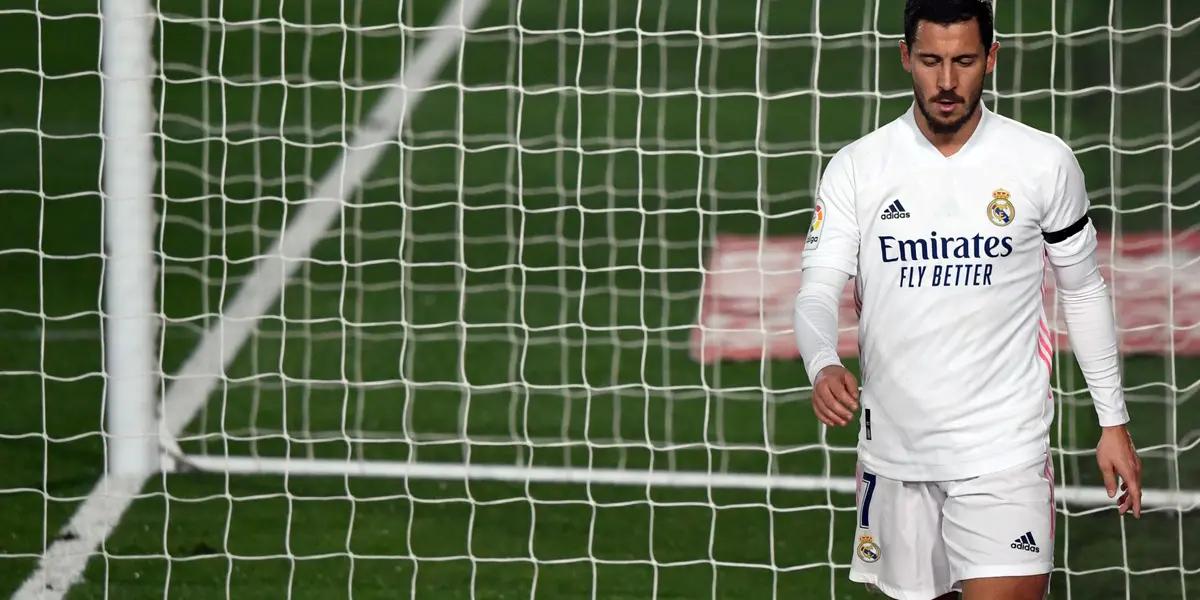 El futuro del belga es incierto, sigue tocado desde su lesión en las semifinales de la Nations League frente a Francia y parece que no mejora. Así y todo, el día de hoy Carlo Ancelotti en conferencia de prensa dio un estimado de cuándo puede llegar a volver.