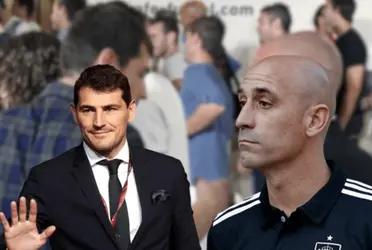 El gran portero que tuvo el Real Madrid y también el seleccionado español ha reaccionado a la decisión del presidente de la Federación.