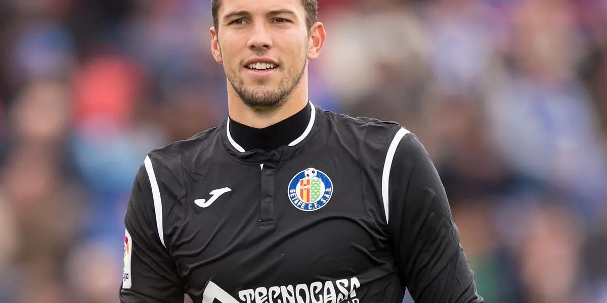 El guardameta español tiene un gran presente en el Getafe y desde la institución blanca ya piensan en él como posible refuerzo de cara a la próxima temporada.