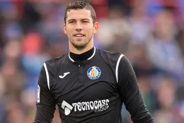 El guardameta español tiene un gran presente en el Getafe y desde la institución blanca ya piensan en él como posible refuerzo de cara a la próxima temporada.