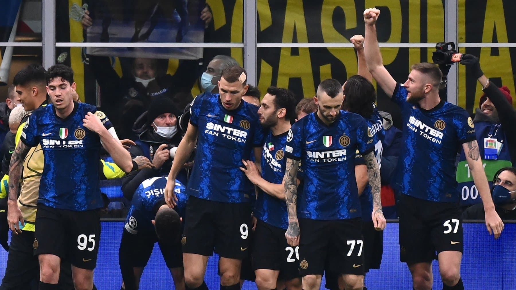 El inter de Milan está a nada de convertirse en uno de los equipos más ricos del mundo, gracias a la posible llegada de un jeque que realizaría una inversión millonaria en el club, con tal de hacerse dueño de la institución.
