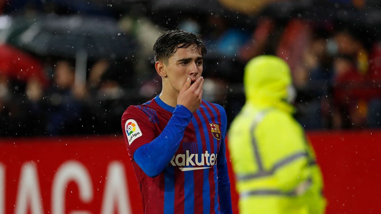 El joven canterano está imparable y frente a Sevilla provocó que le cometan 7 faltas en el partido, convirtiéndose en el jugador que más infracciones le cometieron en un partido de LaLiga.