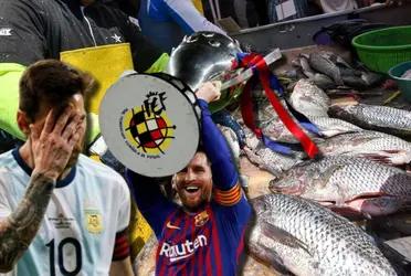 El jugador estuvo con Messi en el FC Barcelona, pero también le ganó un título como rivales. Su historia empezó como pescador
