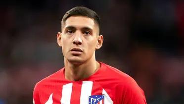 El lateral argentino podría perder su lugar si consiguen abrochar este fichaje.