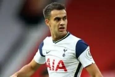 El lateral del Tottenham tuvo un comportamiento repudiable en Inglaterra.