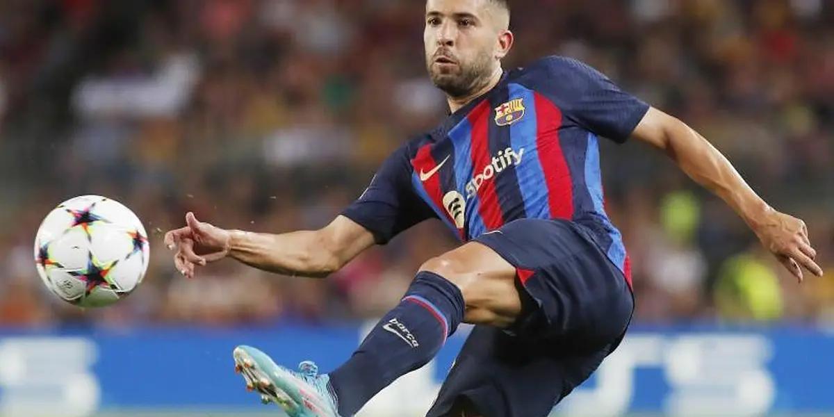 El lateral izquierdo no continuará su carrera futbolística como jugador culé.