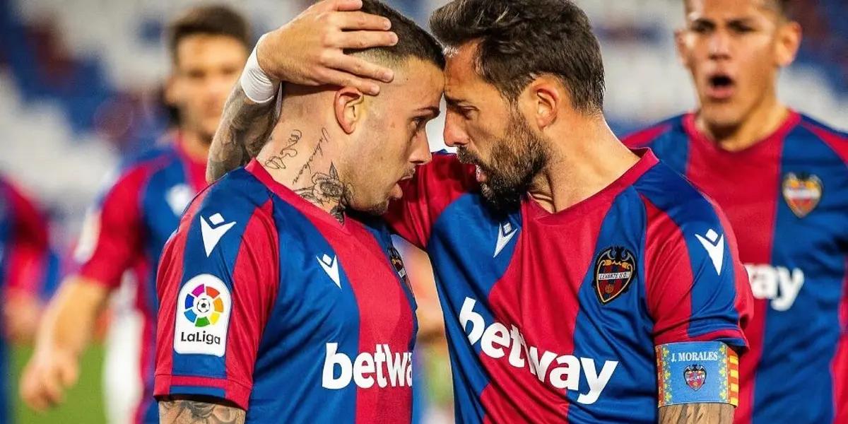 El Levante le ganó cuatro a uno de visitante al Levante por la 32ª jornada de La Liga Santander, en un partido por la permanencia en primera división.