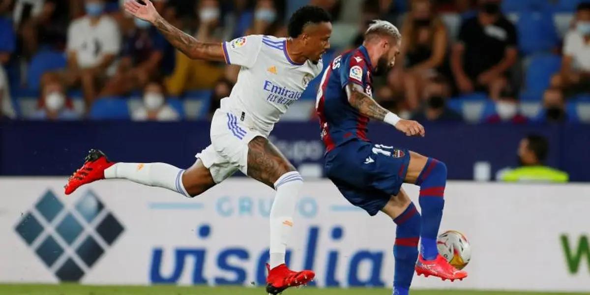 El Levante Unión Deportiva perdió la categoría en La Liga tras perder con el campeón Real Madrid Club de Fútbol por seis a cero. Set para el Madrid y descenso para el Levante. A continuación, quienes podrían ser los otros descendidos a falta de dos jornadas para el fin de La Liga.