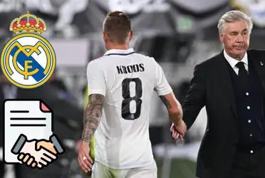 El mediocampista alemán finaliza su contrato con el Merengue en junio de 2023.