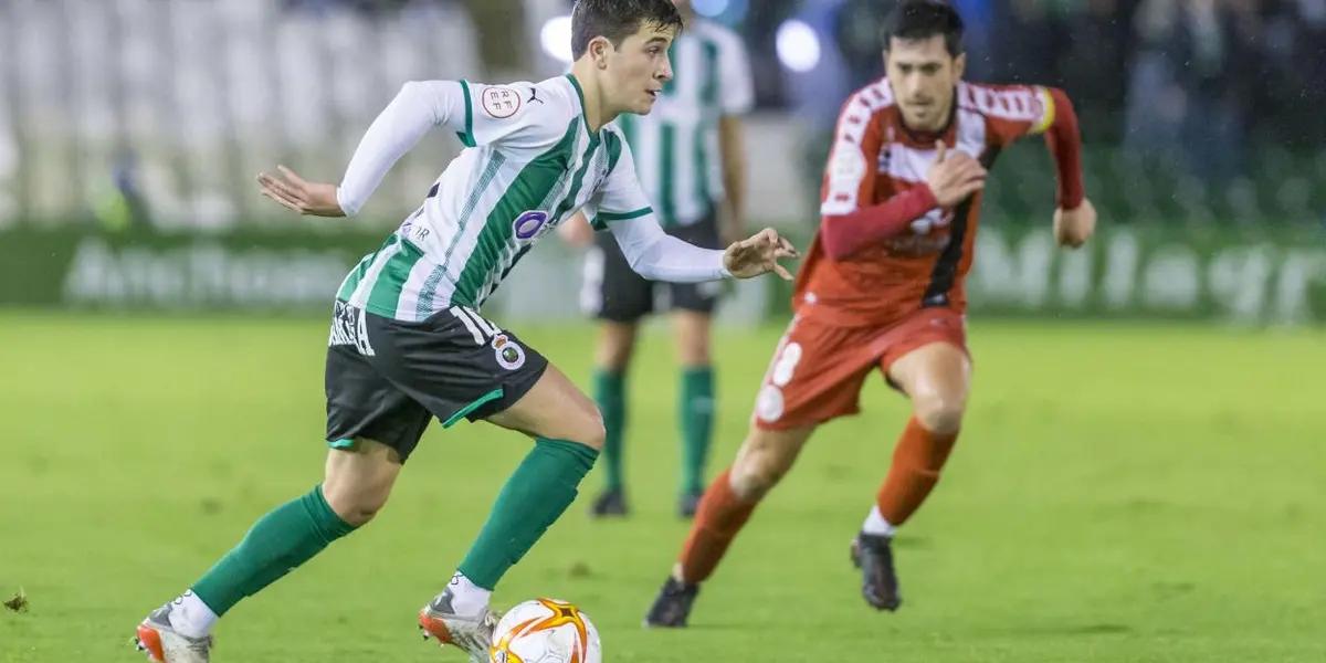 El mediocampista español viene teniendo un presente inmejorable en la segunda división del fútbol local, llamando la atención de los equipos más grandes del país.