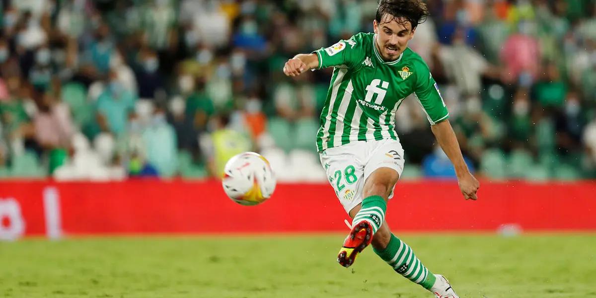 El mediocampista español vive un momento inmejorable con el equipo verdiblanco, y tal es así que actualmente es considerado una de las máximas figuras de la institución.