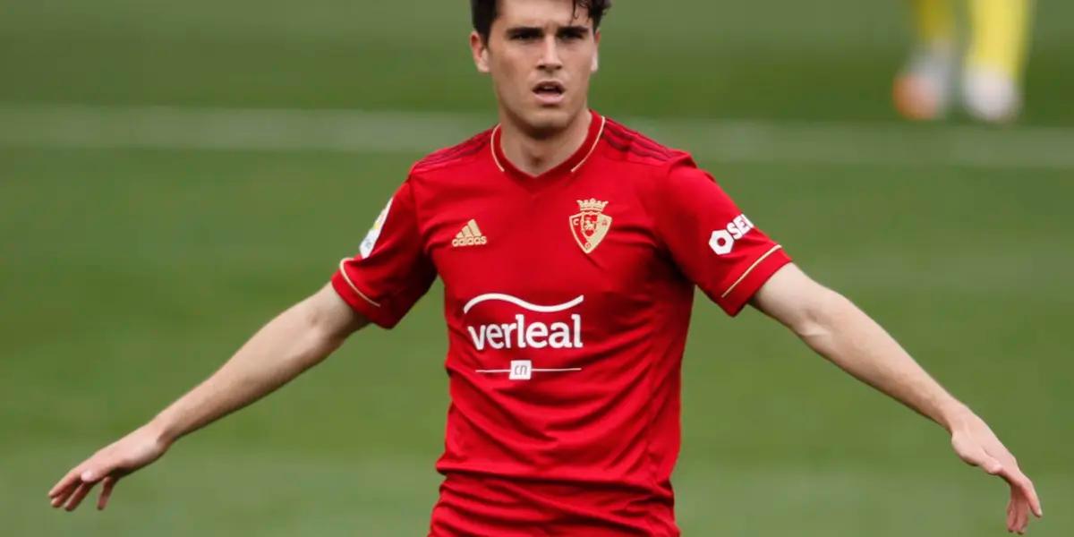 El mediocampista español vive un presente muy bueno en el Osasuna y muchos expertos aseguran que su futuro en España podría ser muy interesante.