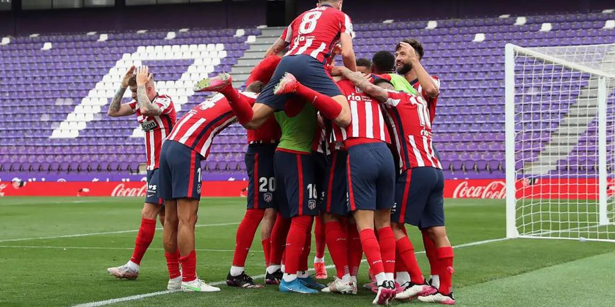 El mercado de pases del próximo año está cada día más movido, muchos rumores surgen día a día sobre el traspaso de posibles jugadores, pero sin lugar a dudas el caso de este fichaje es algo aparte y en caso de que se lleve a cabo podría cambiar la historia.