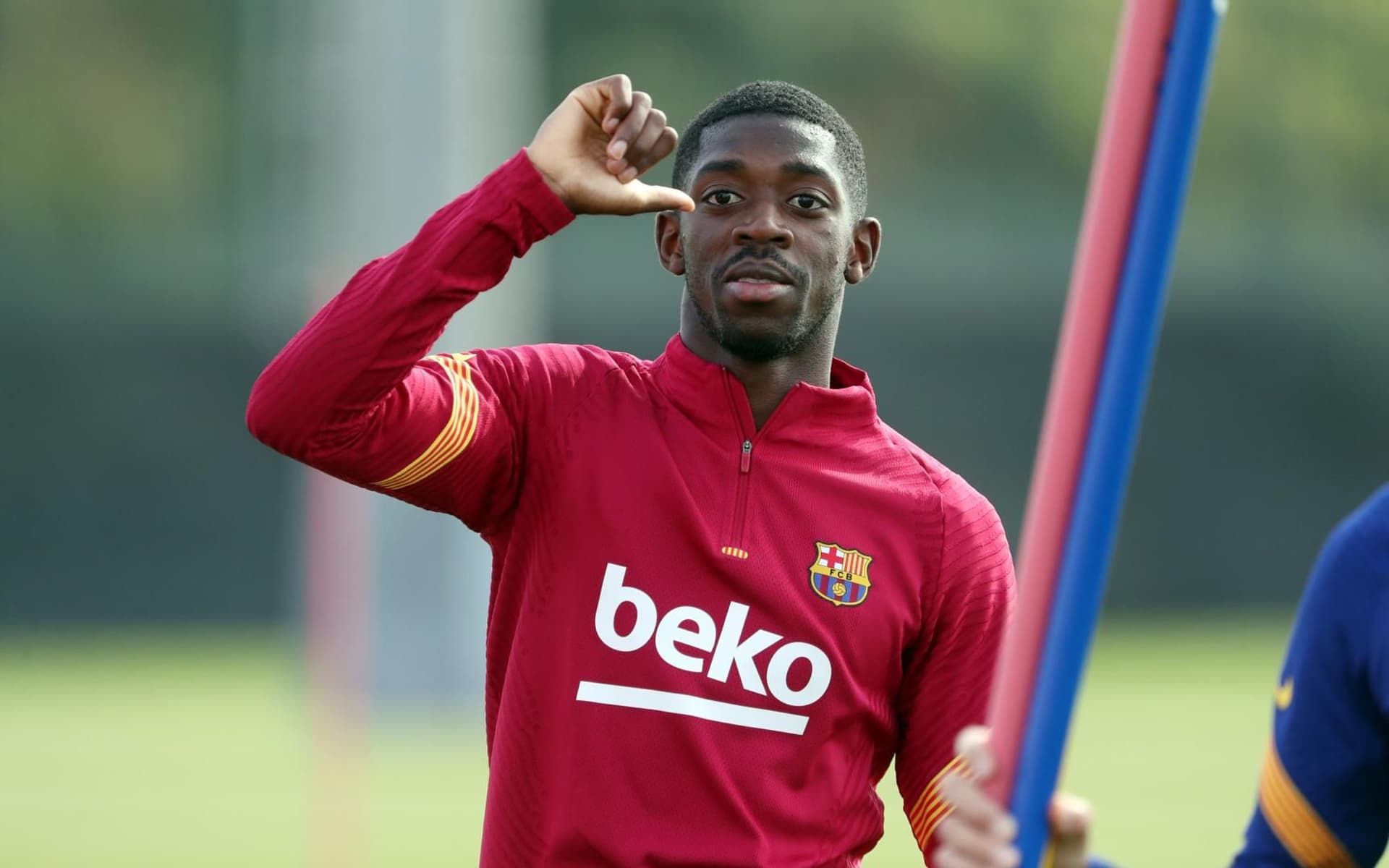 El mercado de pases se ha convertido en un martirio para Dembélé, poco querido en FC Barcelona y sin demasiadas ofertas sobre la mesa. Sin embargo, su situación puede dar un cambio en los próximos días.