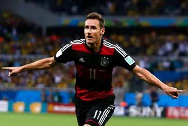 El mundial de fútbol es el principal torneo internacional oficial masculino a nivel de selecciones nacionales en el mundo. A lo largo de su historia, muchos jugadores escribieron su historia en ella, principalmente los goleadores.