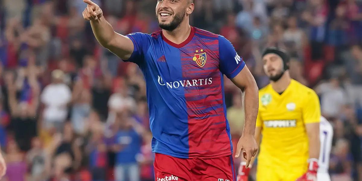 El Newcastle necesita un delantero de jerarquía y pensó en Arthur Cabral como refuerzo para solucionar este inconveniente. Según informan medios del país, el club inglés ya prepara una oferta de 15 millones de euros por el delantero brasileño