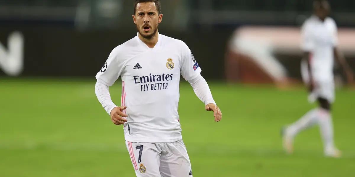 El padre de Courtois criticó fuertemente a Hazard.