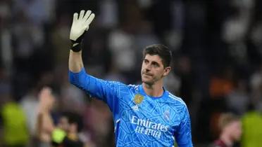 El portero belga sufrió una rotura de meniscos en su rodilla y no podrá regresar al arco merengue en este curso.