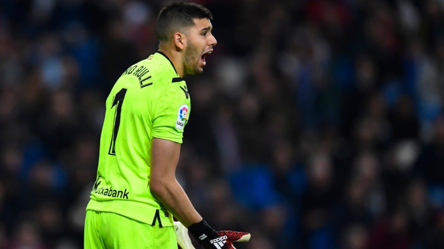 El portero del submarino amarillo logró alcanzar los 50 partidos con la camiseta del club español, logrando obtener la valla invicta con casi la mitad de partidos.