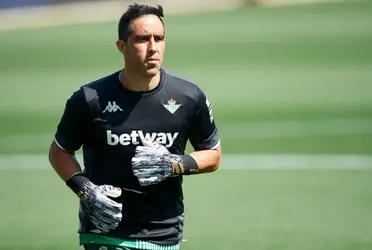 El portero español vuelve a las competiciones tras haber estar lesionado por un buen tiempo, y para alegría del pueblo verdiblanco, podría ser titular en el partido de Copa del Rey frente al Rayo.