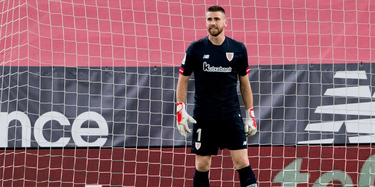 El portero de La Roja bancó a su entrenador.
