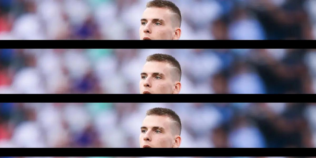 El portero ucraniano contuvo el penalti que sancionaron en el Santiago Bernabéu.