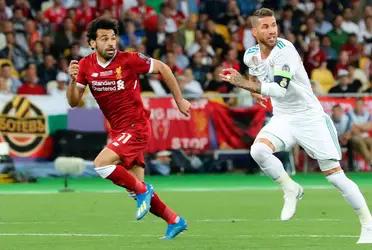 El posible fichaje de Mohamed Salah por el Real Madrid está en boca de todos, el egipcio pronto finaliza contrato y no parece tener una idea de renovar con el Liverpool. Un mítico jugador del Manchester United salió a hablar y dejó en claro su postura al respecto.