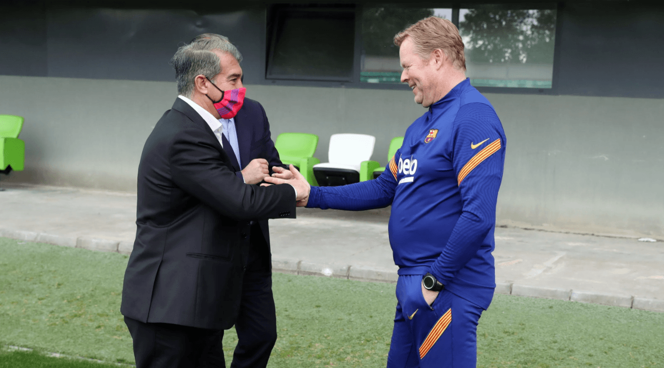 El presidente del FC Barcelona ha dado su versión, a los medios de comunicación, de cómo es su relación con Ronald Koeman, después de que este en la semana dio duras declaraciones en contra de Joan Laporta.
