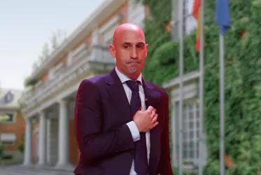 El presidente de España recibió a las campeónas del mundo en el Palacio de Moncloa y se notó la incomodidad con el mandamás de la RFEF