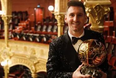 El propio Lionel Messi, desde el estrado y con el Balón de Oro en la mano, reconoció la superioridad del momento actual de Robert Lewandowski. El futbolista polaco tuvo dos años inolvidables que imponían ser premiado con el galardón.