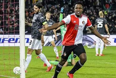 El Real Betis luego de hacer una buena temporada 2021/22 se prepara con todo para la siguiente campaña. Es por eso que el conjunto sevillano apunta a concretar el fichaje de Luis Sinisterra, delantero colombiano del Feyenoord, a cambio de entre 20 y 25 millones de euros.