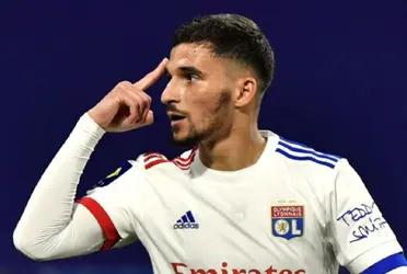 El Real Betis con la intención de dar pelea en La Liga 2022/23 y ser competitivo en la UEFA Europa League piensa en realizar algún fichaje top para mejorar la plantilla. El nuevo objetivo del equipo sevillano seria Houssem Aouar del Olympique de Lyon por quien ofertarían 15 millones de euros.