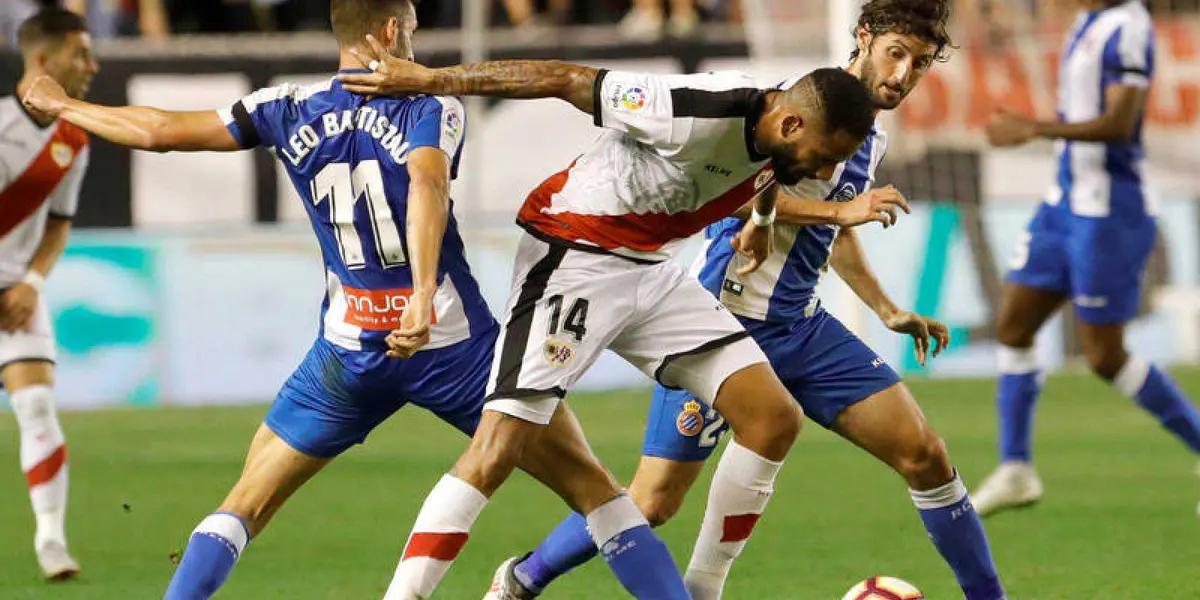 El Real Club Deportivo Espanyol recibe al Rayo Vallecano de Madrid en el RCDE Stadium este jueves a las 21.30 por la 33ª jornada de La Liga Santander.
