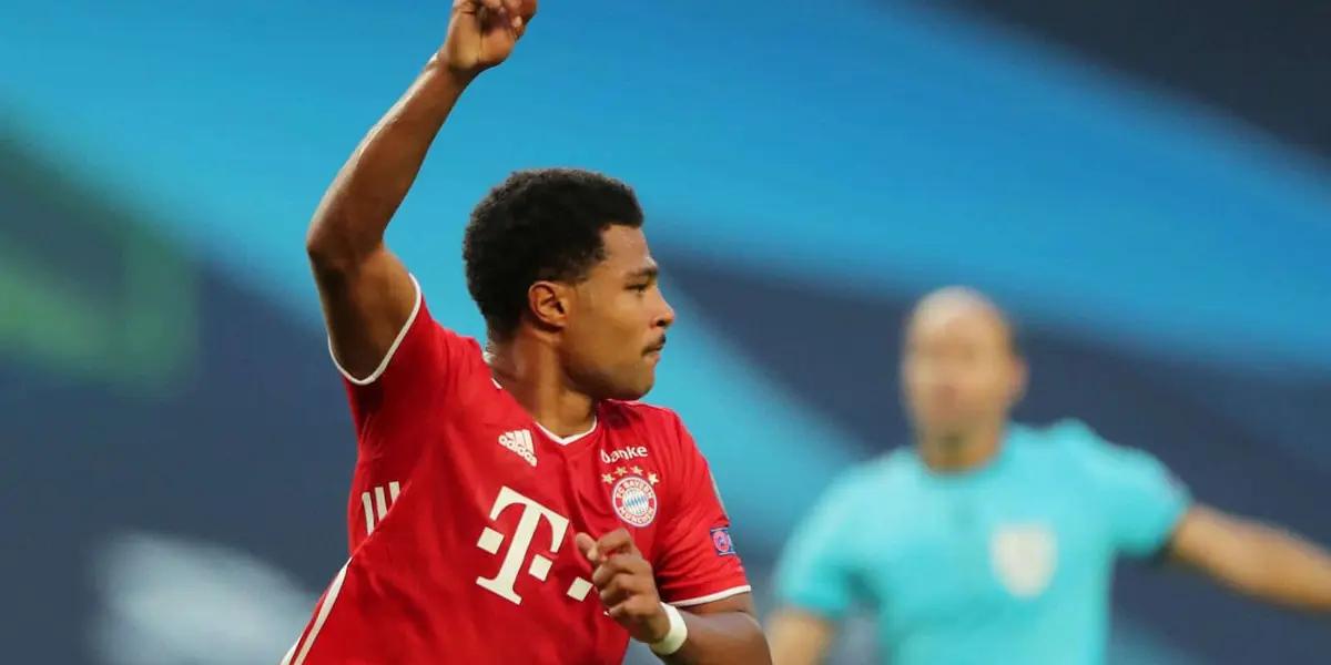 El Real Madrid Club de Fútbol sabe a la perfección que deberá rastrear el mercado para localizar alternativas. El Barcelona de también quiere aumentar su cuota goleadora y ambos clubes se fijaron en un jugador de la Bundesliga.