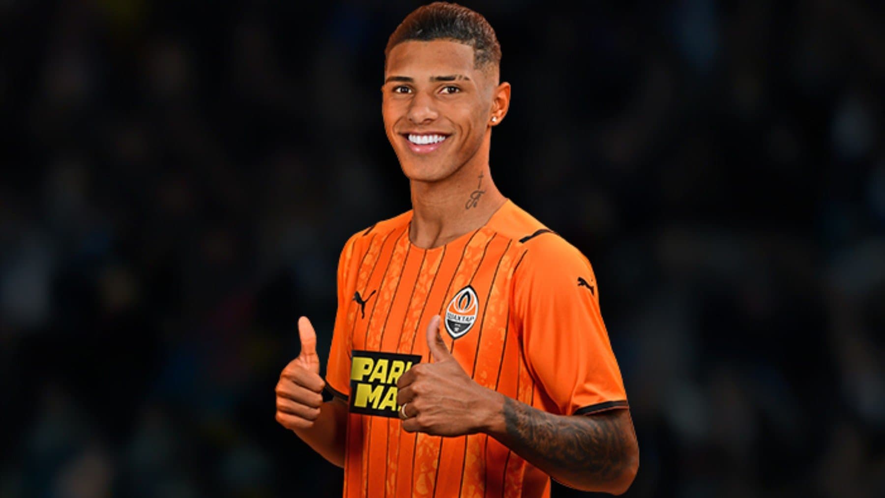 El Real Madrid empieza a mover el mercado de fichajes. A la espera de la confirmación del pase de Kylian Mbappé la Casa Blanca ha comenzado a moverse por otros jugadores, Vinicius Tobias podría ser refuerzo del Madrid.