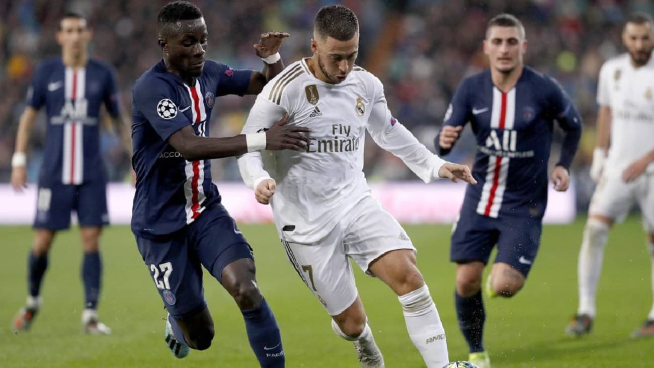 El Real Madrid y el PSG se enfrentan por los Octavos de Final de la Champions el martes 15 de febrero a las 21:00, el partido podrá verse en DAZN y a través de Movistar+.
