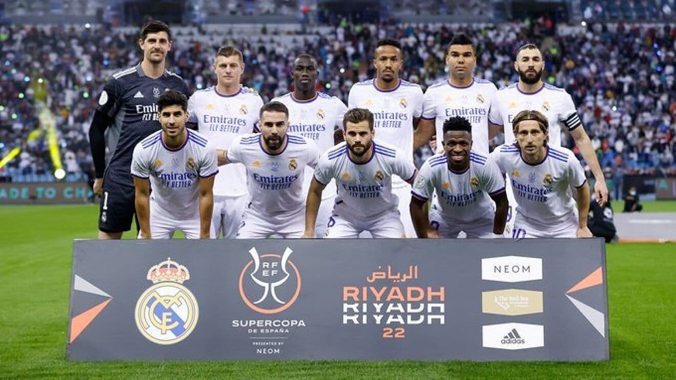 El Real Madrir venció al Barcelona y pasó a la final de la Supercopa de España,
