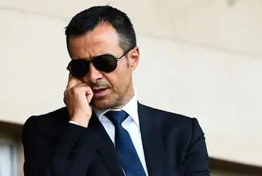 El reconocido agente intenta convencer a su jugador de que tome una drástica decisión.