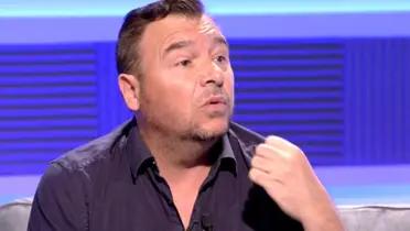 El reconocido periodista ha hablado en El Desmarque de las posibles influencias que pueden generar en los árbitros los vídeos del Madrid