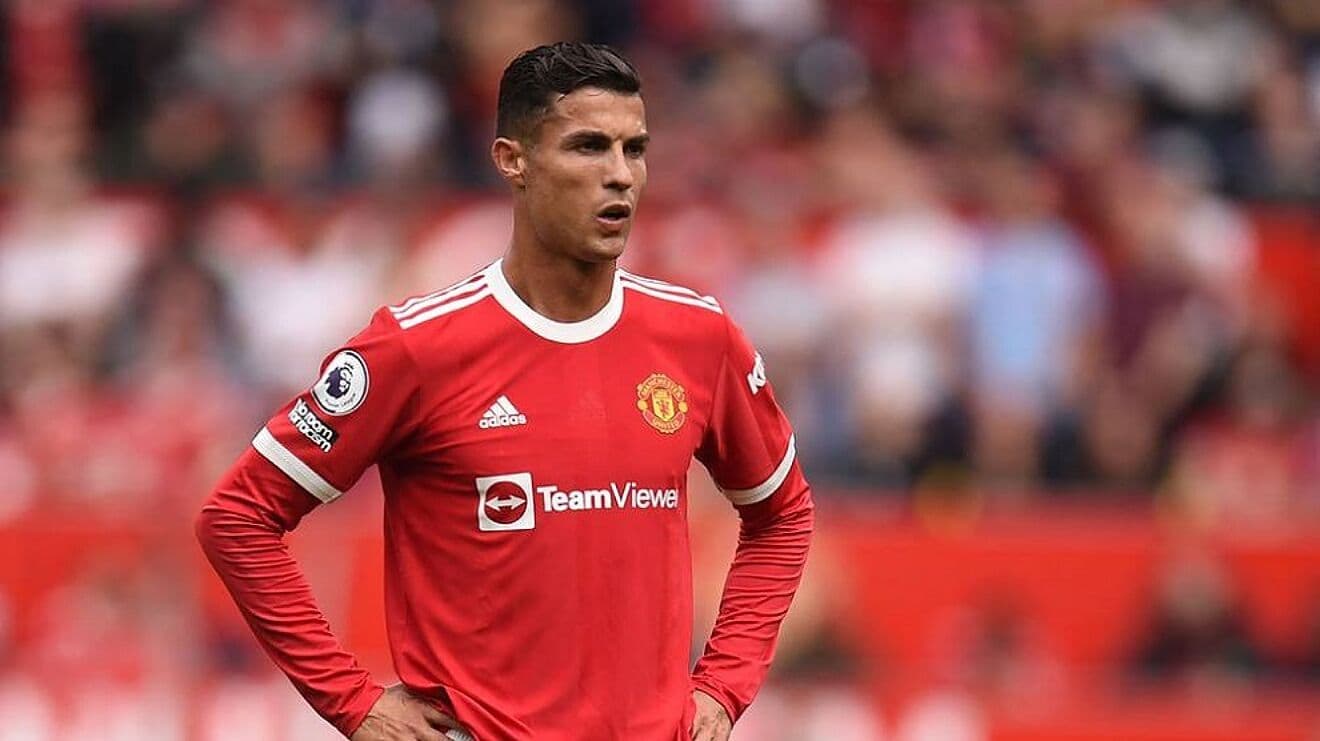 El rendimiento irregular del Manchester United podría precipitar la salida de Cristiano Ronaldo de los Red Devils y ya hay equipos interesados. Su decisión pasará por quien sea el fúturo DT de los ingleses.