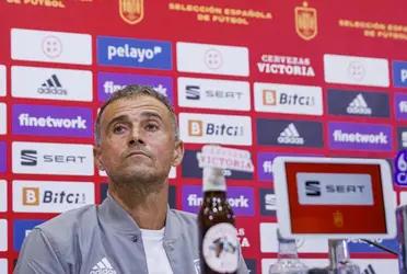 El seleccionador español Luis Enrique elaboró la lista para los próximos compromisos oficiales de la Roja y no le faltaron sorpresas a la citación.