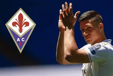 El serbio está cerca del fútbol italiano, aunque aún resta un detalle para confirma su cesión a la Fiorentina