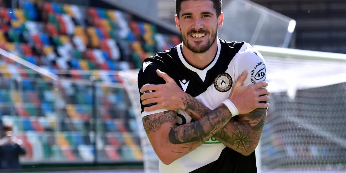 El volante argentino Rodrigo de Paul fue presentado finalmente como refuerzo del Atlético Madrid y se develó el número de camiseta que defenderá durante la temporada. Los del Cholo Simeone contarán con uno de los mejores jugadores de la Selección argentina.